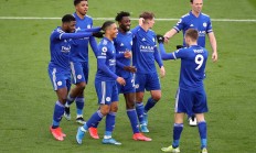 爱游戏竞技-狼队客场失利，英超球队陷入低迷期的简单介绍