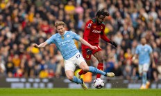 爱游戏网页版登录入口-绝地反击，曼联逆转胜利，晋级强的简单介绍