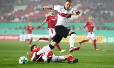 爱游戏网址-荷兰队员踢出好表现，晋级前景看好