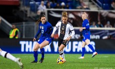 爱游戏课程-黑山女足在友谊赛中向对手发起挑战