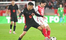 爱游戏官网app-包含里尔客场逆转梅斯，前锋科斯塔维维进球建功的词条