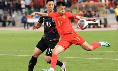 爱游戏app下载-足球比赛中的精彩瞬间惊艳全场