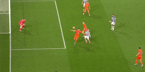 纳乔三过人甩开防守实现单刀破门(纳乔 位置)