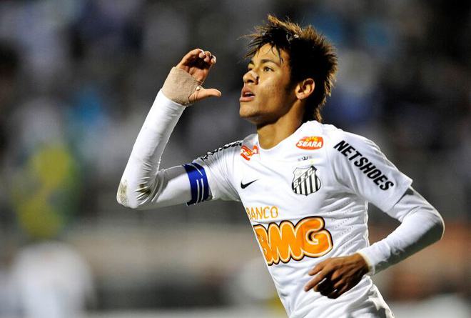 亚眠球员表现出色,助球队逆转胜利的简单介绍 亚眠球员表现出色,助球队逆转胜利的简单介绍