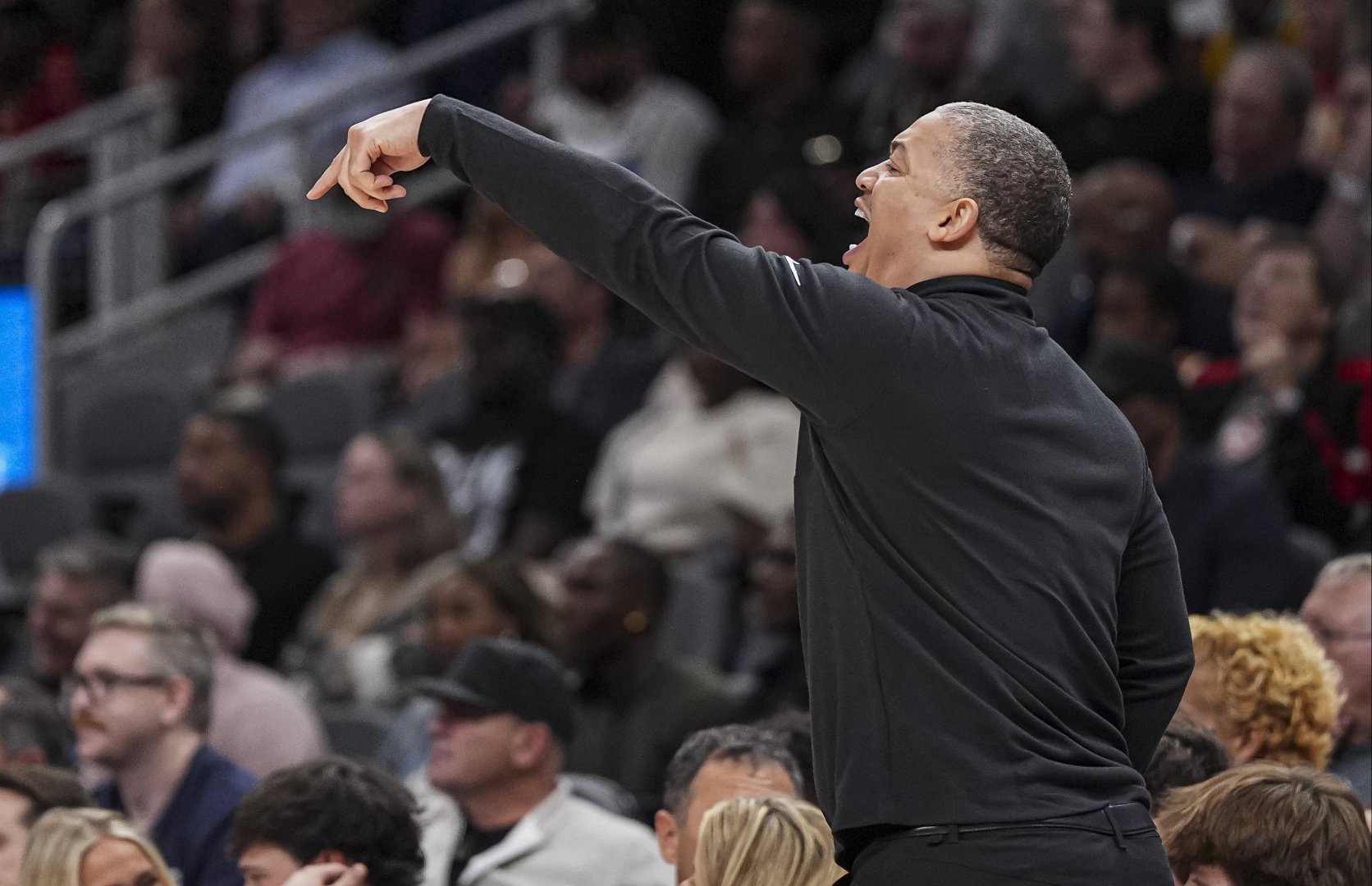 快船遭遇逆转，输掉主场比赛