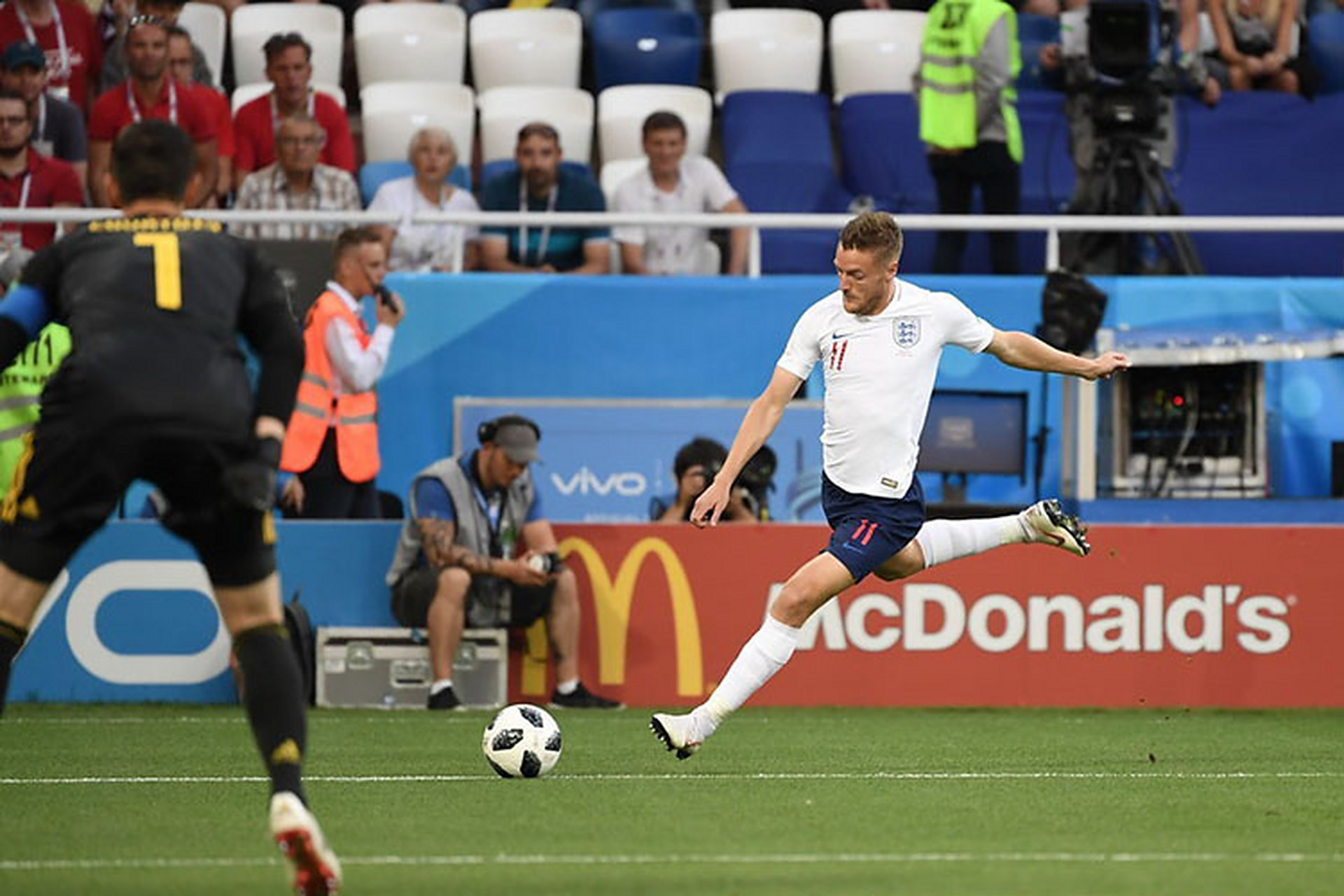 包含俄罗斯队实力获证，晋级前景一片光明的词条