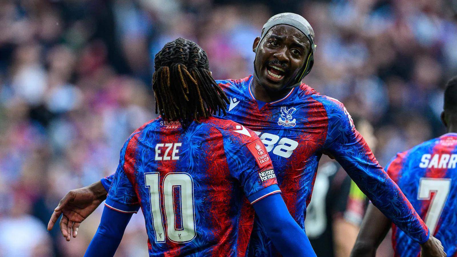 水晶宫客场击败狼队，取得突出胜利的简单介绍