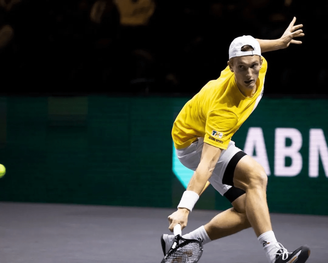 捷克举重选手实力激战再夺冠军的简单介绍