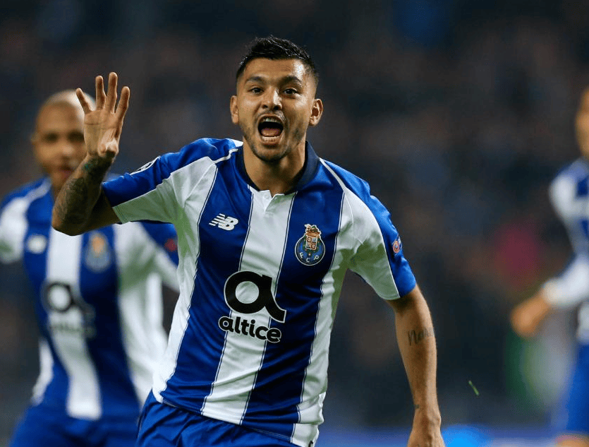 波尔图全队备战之中,教练组制定新战术 波尔图全队备战之中,教练组制定新战术