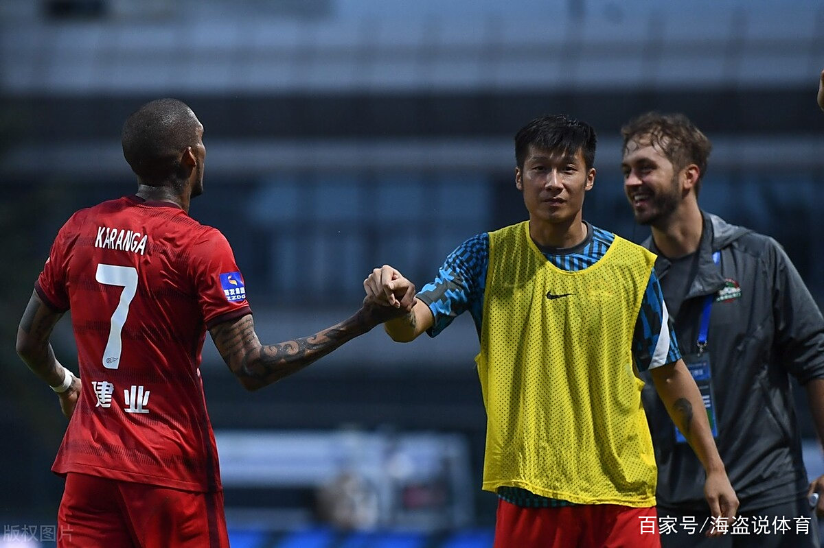 一位老将在比赛中展现出经验的价值