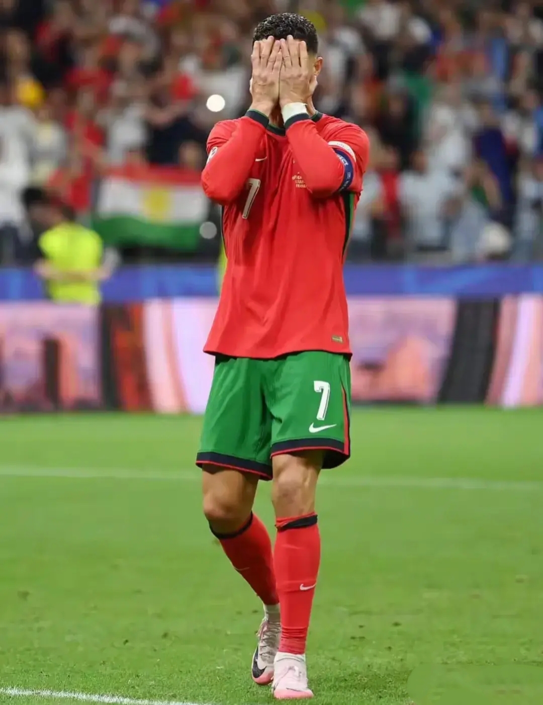 葡萄牙队在比赛场上展现出强劲的实力