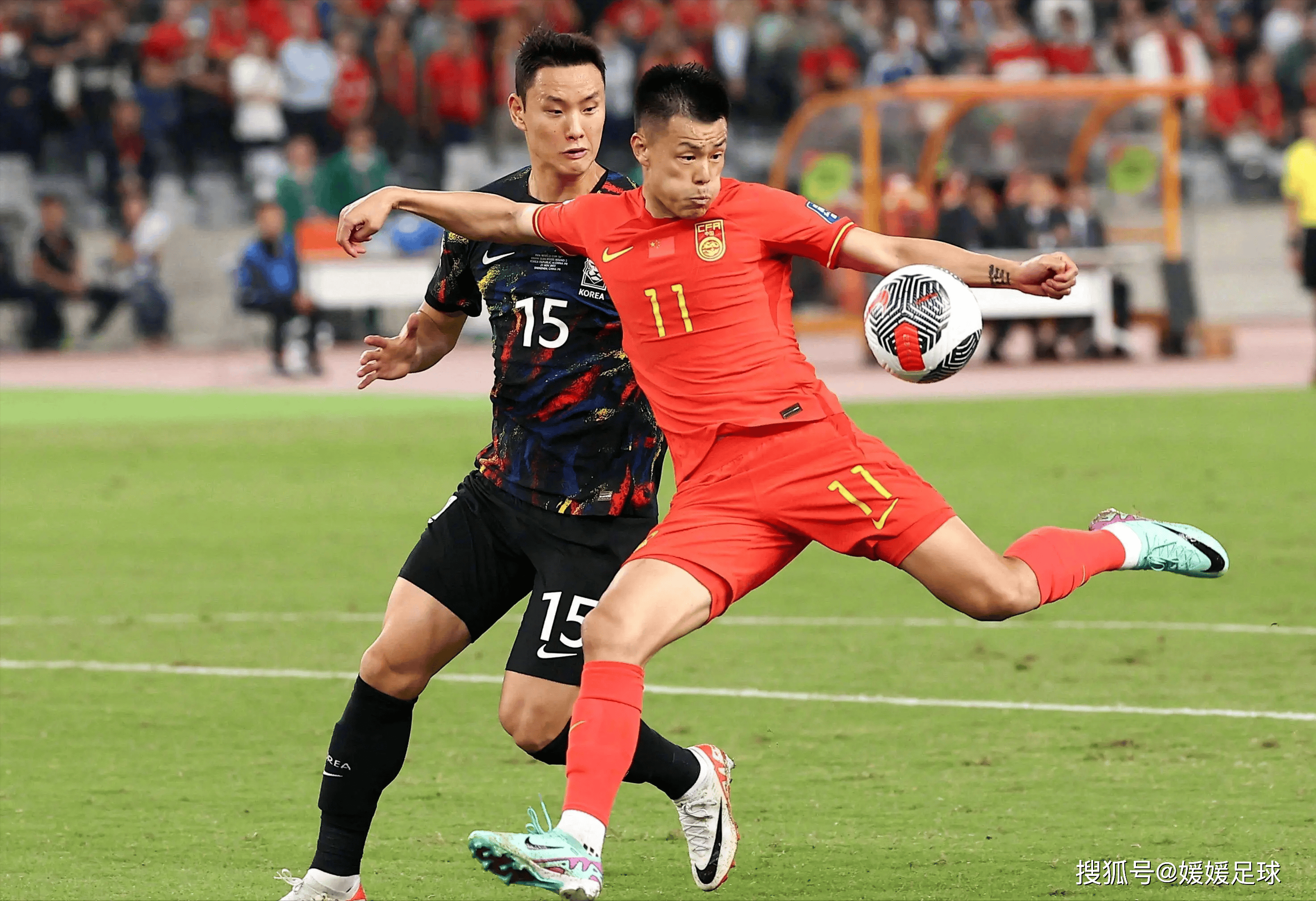 足球比赛中的精彩瞬间惊艳全场 足球比赛中的精彩瞬间惊艳全场