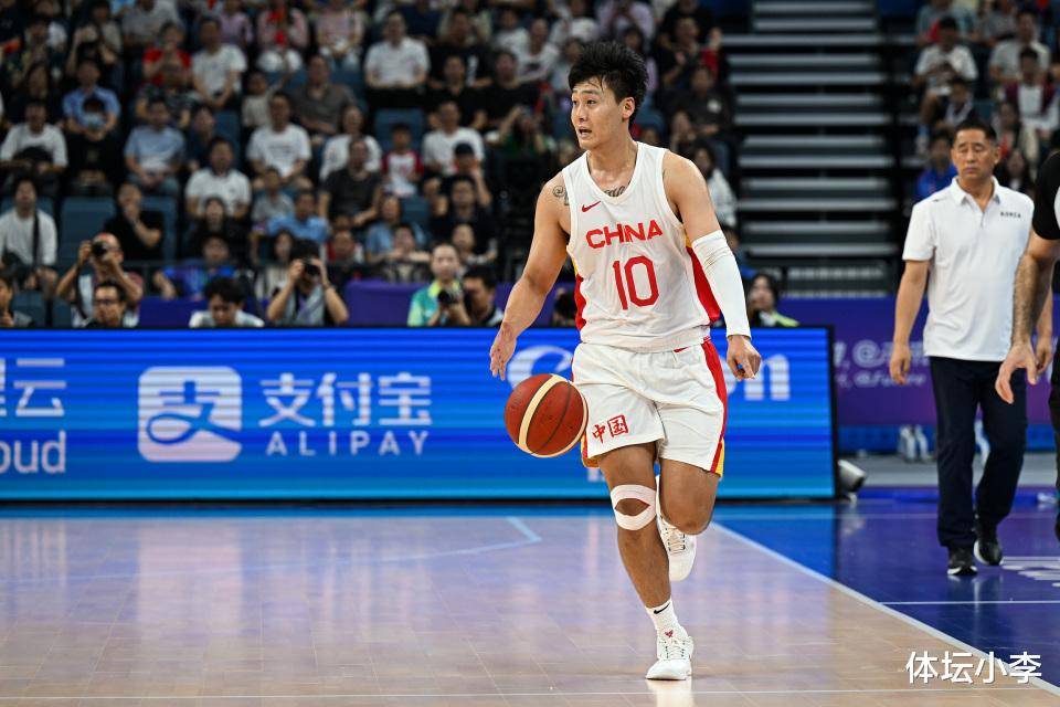 包含澳大利亚男篮击溃卢森堡，晋级国际篮球锦标赛八强的词条