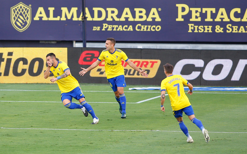 关于卡迪斯迎战格拉纳达：力求取胜的对决的信息