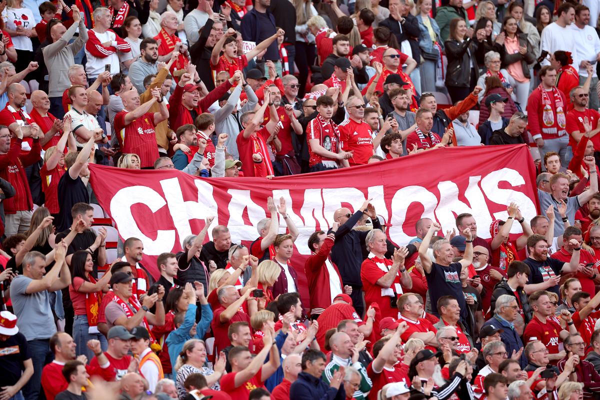 利物浦前锋连续进球，英超霸主身后