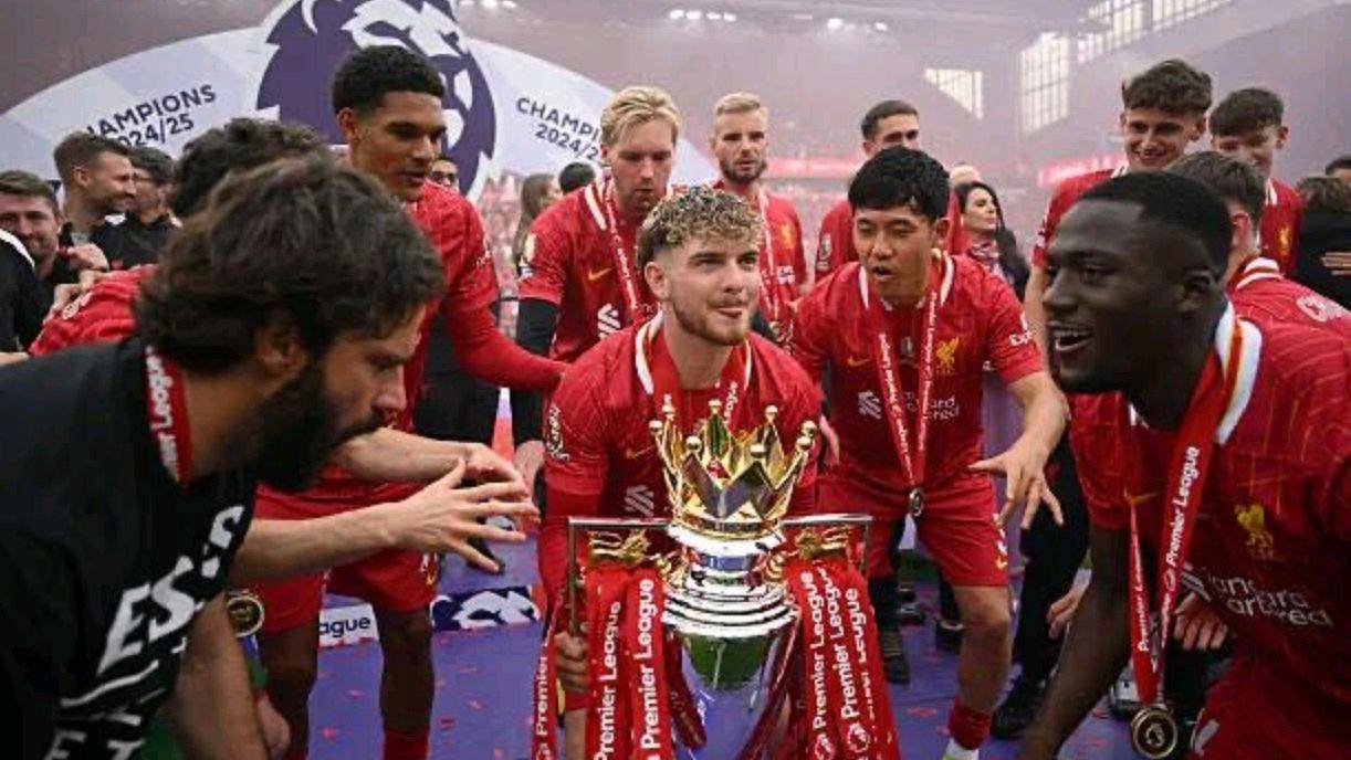 利物浦前锋连续进球，英超霸主身后