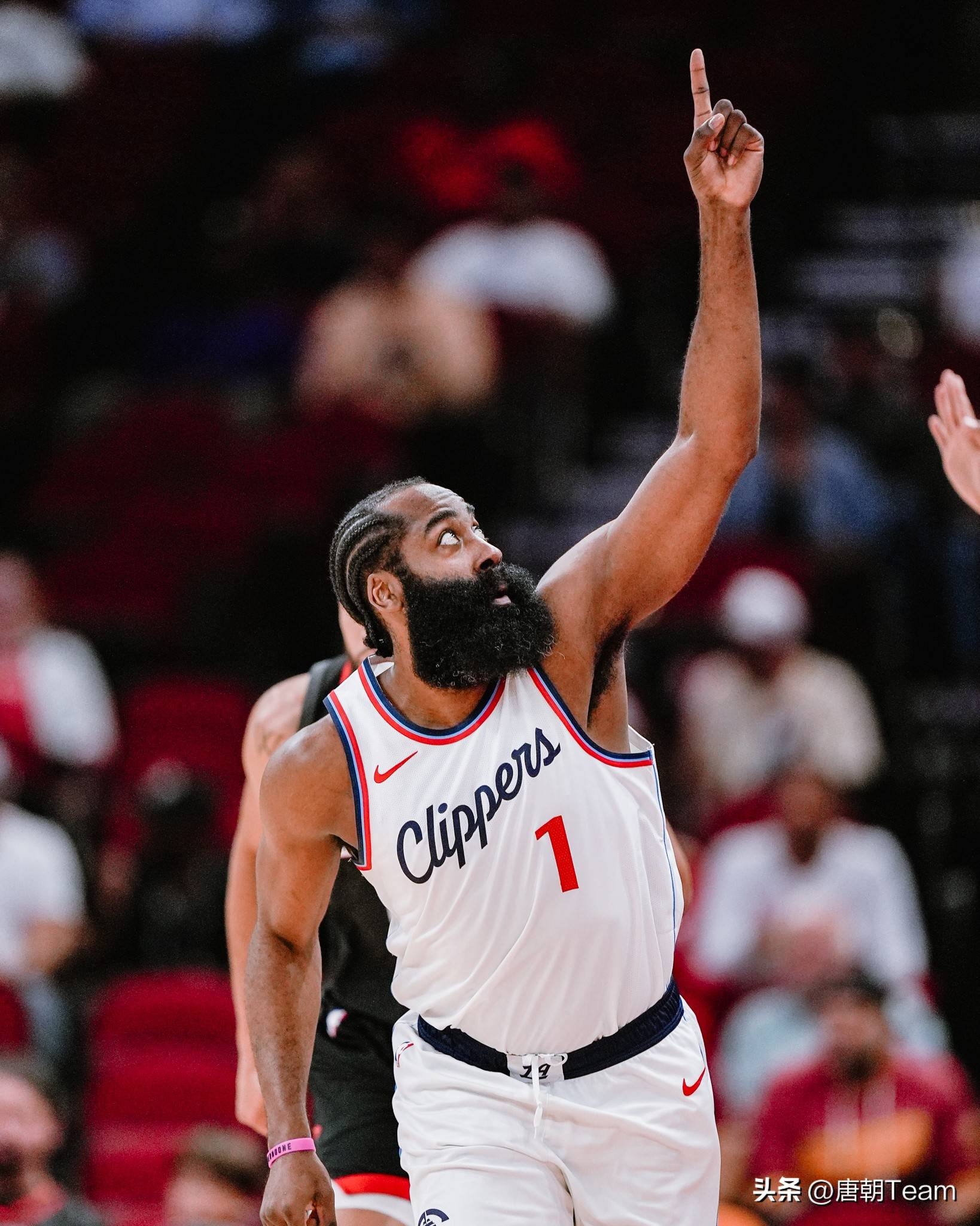 火箭遭遇两连败，哈登难以独撑大局的简单介绍