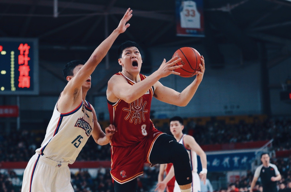 山西男篮客场击败对手！取得关键胜利
