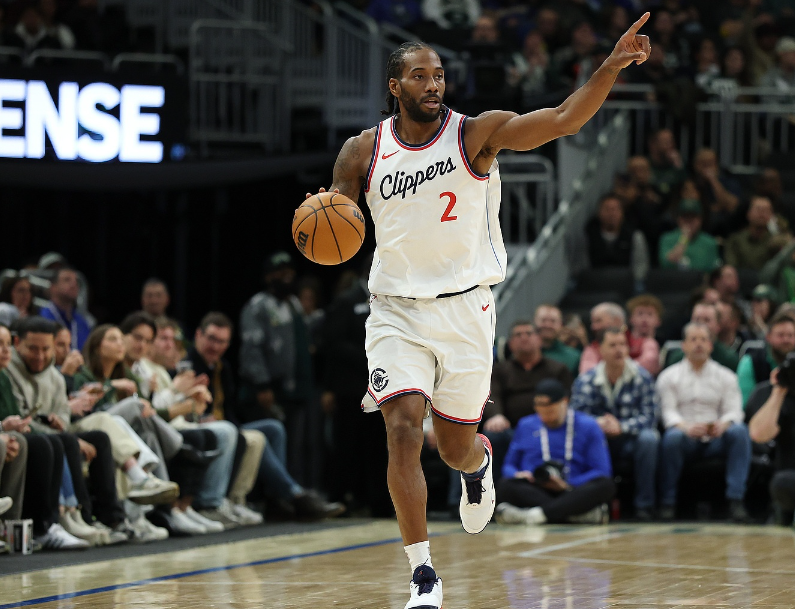 快船再次战胜尼克斯,取得五连胜 快船再次战胜尼克斯,取得五连胜