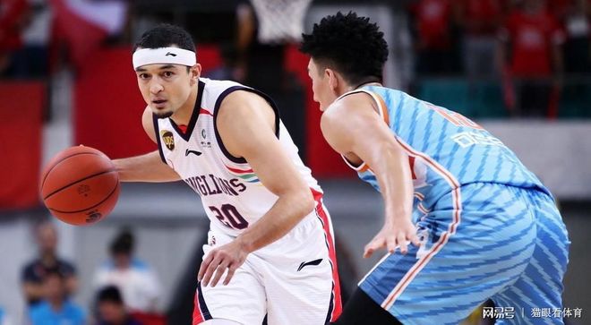 惊心动魄对抗!强队备战决赛 惊心动魄对抗!强队备战决赛