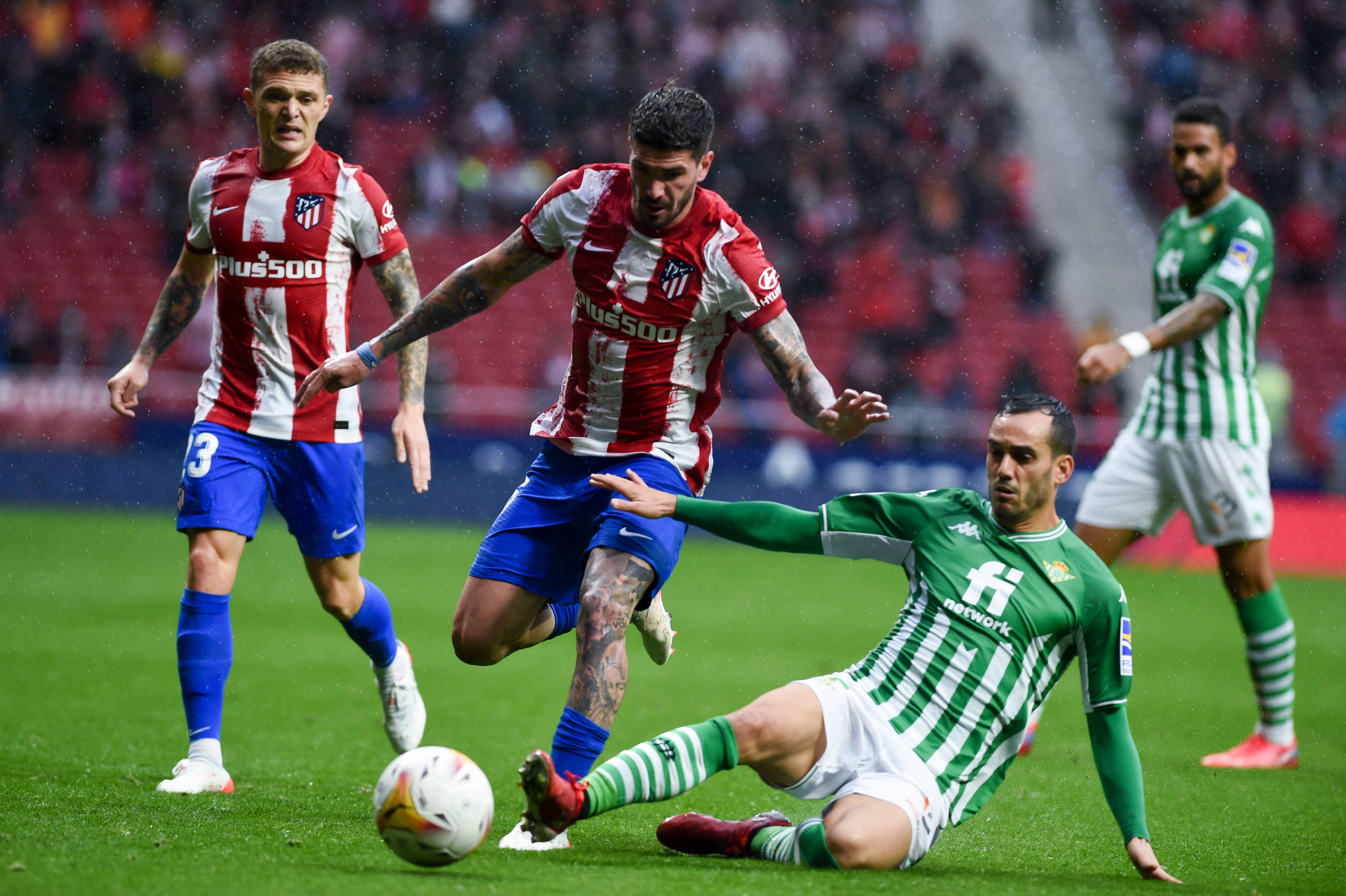 包含日愈完成虎妖挑战，取得突破性胜利的词条