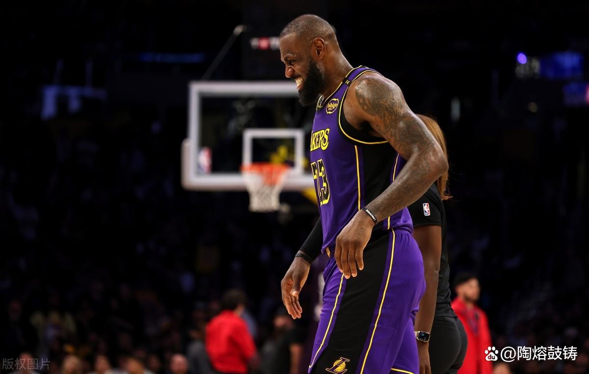 快船主场击败湖人，实力有所提升