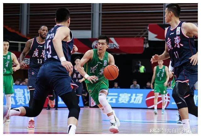 队伍势均力敌,最终从容获得胜利的选手是他 队伍势均力敌,最终从容获得胜利的选手是他