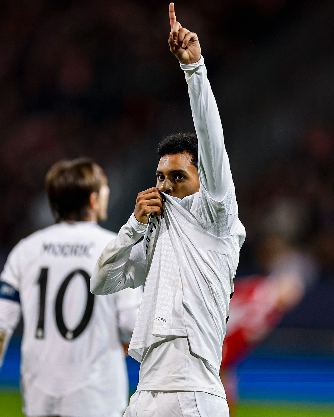 博特内廷头槌破门,皇马晋级欧冠半决赛 博特内廷头槌破门,皇马晋级欧冠半决赛