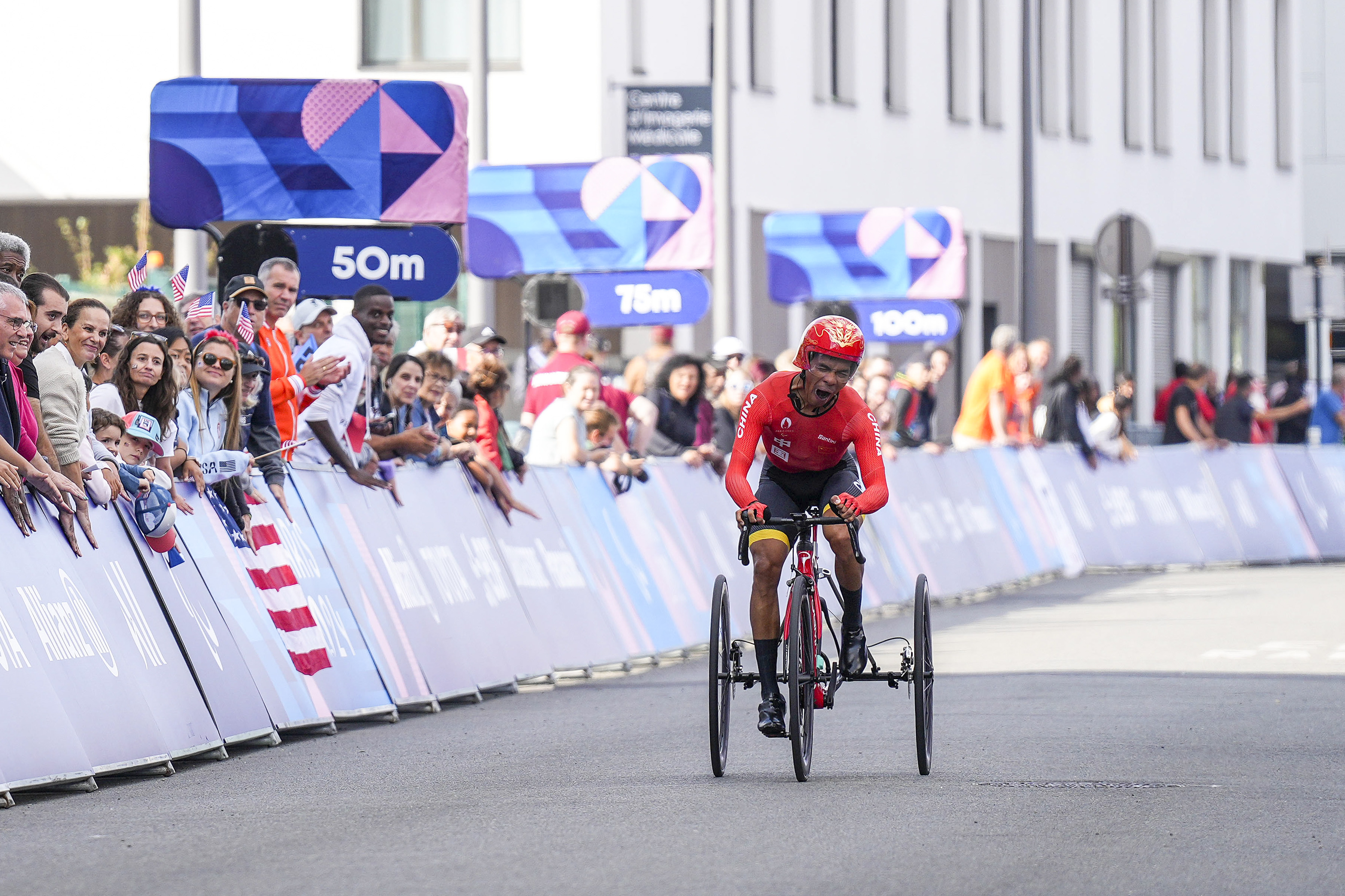 欧洲选手在自行车比赛中夺魁 欧洲选手在自行车比赛中夺魁