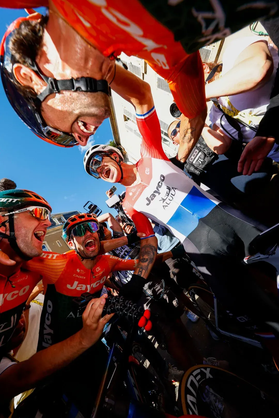 欧洲选手在自行车比赛中夺魁 欧洲选手在自行车比赛中夺魁